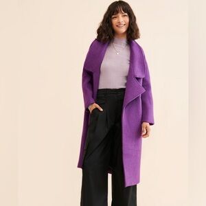 Line & Dot purple coat